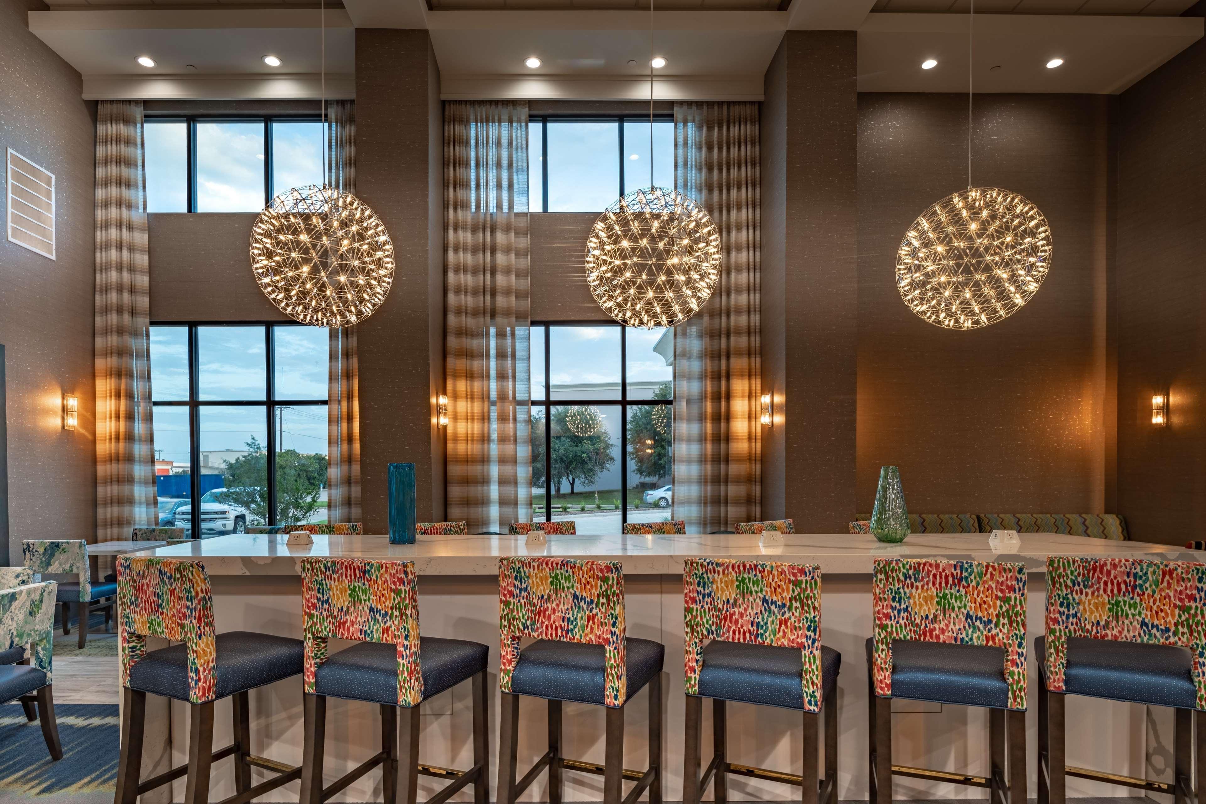 Hampton Inn & Suites Dallas/Plano Central Экстерьер фото